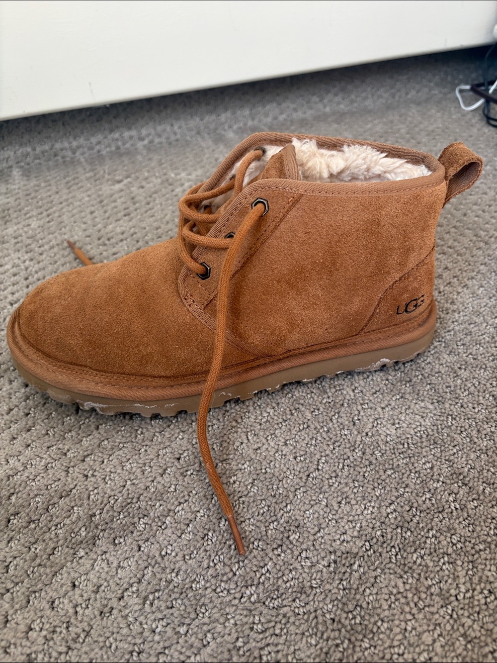 UGG Kids Chestnut Suede Lace-Up Boot with Shearling